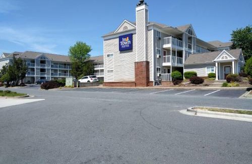 Matthews Hotel | InTown Suites Extended Stay Matthews NC - East Independence