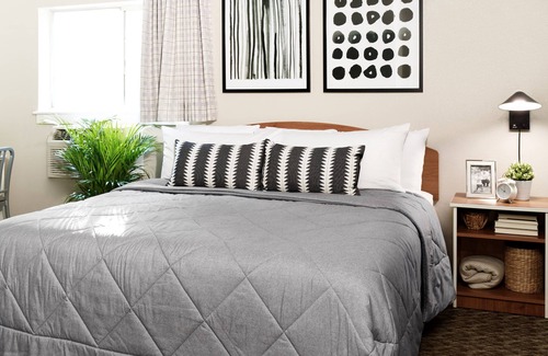 Stafford Hotel | Intown Suites Extended Stay Select Houston - Stafford