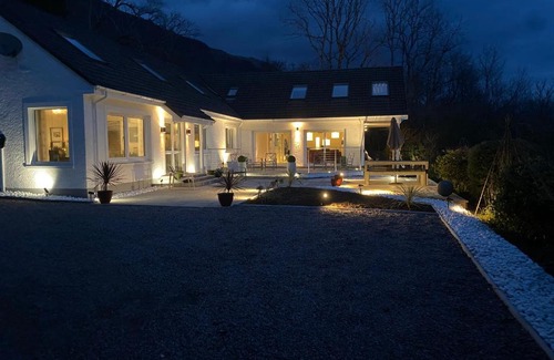 Appin Bed & Breakfast | Invercreran Lodge Luxury Bed & Breakfast