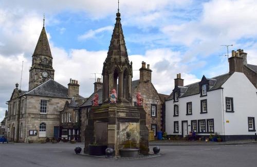 Falkland House | Invergyle - Uk40566
