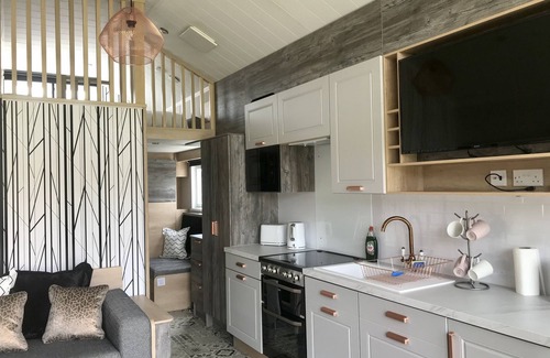 South Galson Cabin | Inverness Lodge-Sleeps 4-Parking-15 min to centre