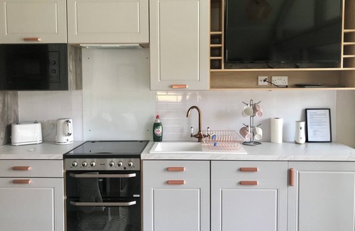 South Galson Cabin | Inverness Lodge-Sleeps 4-Parking-15 min to centre