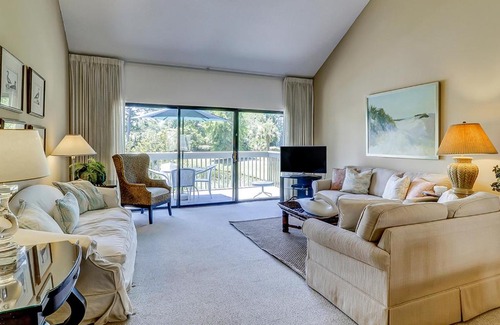 Palmetto Dunes Apartment | Inverness Village 915