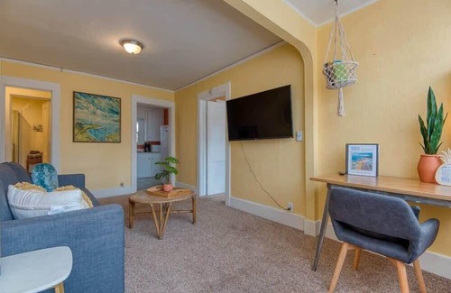 Coos Bay Apartment | #InvestREPM Historic Heritage House Apt