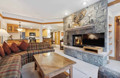 Beaver Creek Condo | "Inviting 2BR Condo at The Charter C350 – Centrally Located with Classic Appeal