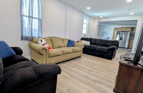 Campbelltown House | Inviting 3-bedroom home - just 6 miles from Hersheypark!