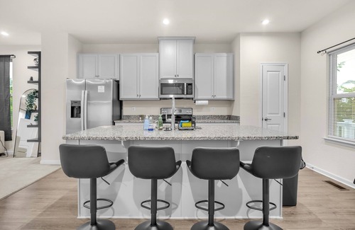 Portsmouth House | Inviting 3-bedroom townhome in delightful Portsmouth