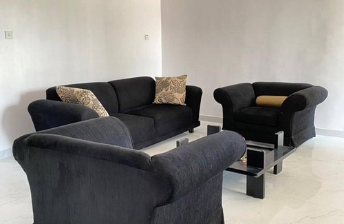 Lekki House | Inviting 8 Bed House in Lekki