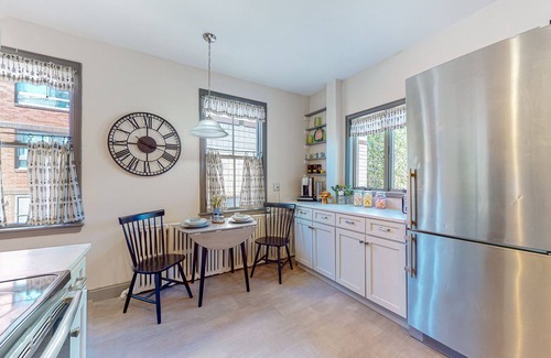Parkside Apartment | Inviting apartment with full kitchen, porch, convenient location, & fast WiFi