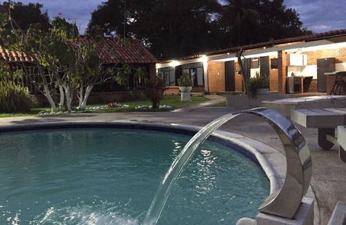 Zona Cafetera Villa | Inviting 14-Bed Villa in Toro Valle del Cauca