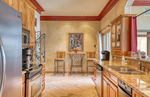 South Fork House | Inviting Condo Near Town w/Jetted Tub, Full Kitchen, Balcony & Free WiFi
