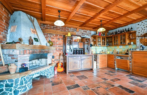 Sveti Ivan Zelina House | Inviting cottage on a hillside with swimming pool and spectacular views of the countryside.