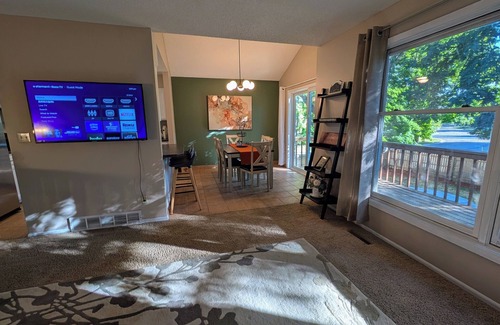 Maple Grove House | Inviting Cozy House in the Heart of Maple Grove