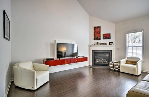 Deep River House | Inviting High Point Townhome with Patio and Privacy!