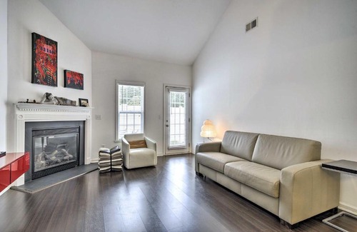 Deep River House | Inviting High Point Townhome with Patio and Privacy!