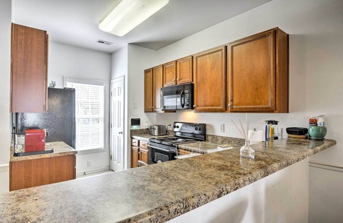 Deep River House | Inviting High Point Townhome with Patio + Privacy!