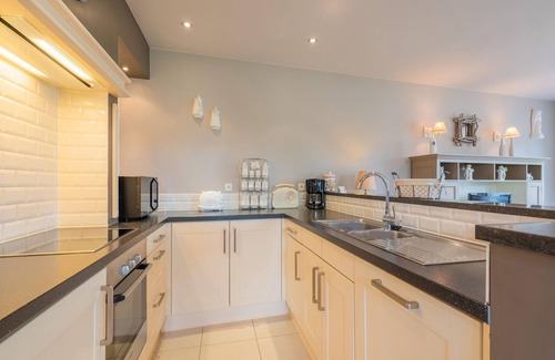 Ramskapelle House | Inviting holiday home in Nieuwpoort with garden