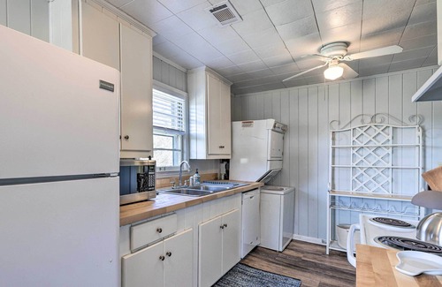 Forest Lake House | Inviting House 2 Mi to University of Alabama!