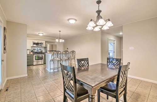 Ozark House | Inviting Ozark Home ~ 31 Mi to Branson!