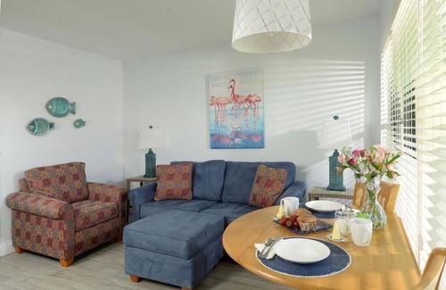 Melbourne Beach Resort | Inviting Room with Balcony - Steps from Indialantic Beach
