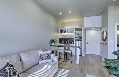Downtown Apartment | Inviting San Marcos Apartment with WasherandDryer