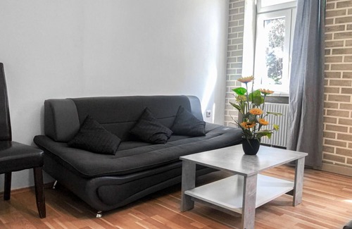 Simmering Apartment | Inviting Simmering Apartment with 2 Bedrooms