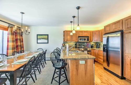 North Troy Condo | Inviting Ski-in/Ski-out Condo at Jay Peak Resort!
