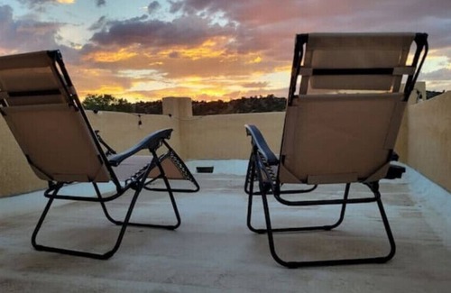 Walsenburg House | Inviting & Spacious~ Balcony~Propane Fire Pit~BBQ
