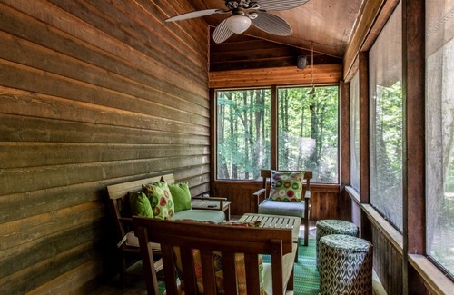 Harbert House | Inviting Timber Frame home near the beach with pool table, central AC, & W/D
