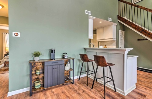 Vernon Condo | Inviting Vernon Twp Condo w/Private Balcony!