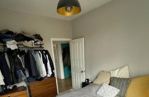 Homerton Apartment | Inviting Vintage Style 1BD near Hackney Central