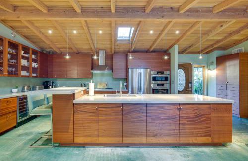 Vista House | Inviting Vista Home with Pool 10 Mi to Oceanside!