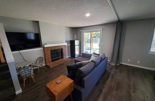 Greenwich House | Inwood Retreat sleep up to 10 people