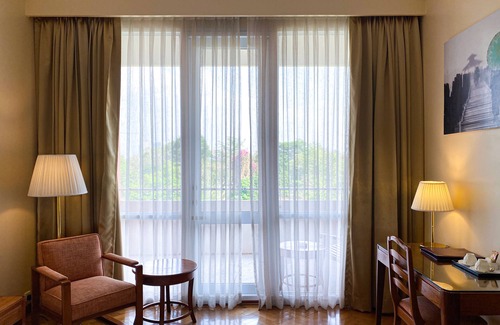 Mayangone Hotel | Inya Lake Hotel