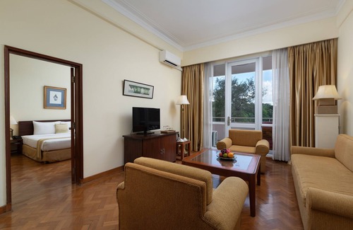 Mayangone Hotel | Inya Lake Hotel