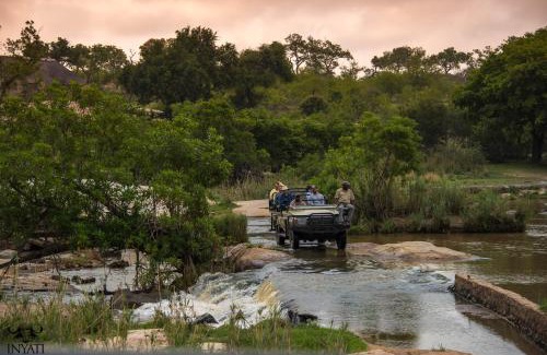 Thorny Bush Game Reserve Cabin | Inyati Game Lodge