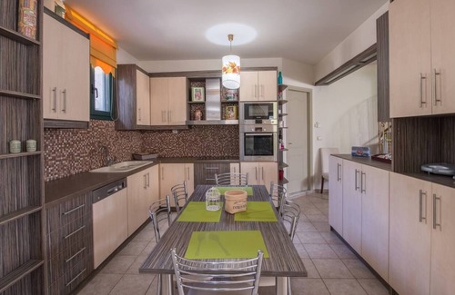 Lygaria Villa | Ioanna's Residence in Agia Pelagia for 7 guests