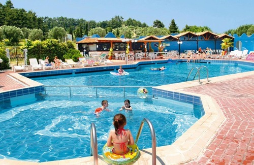 Pefkochori Apartment | Ioli Village Resort in Pefkochori