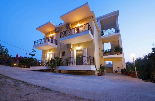 Agia Kiriaki Apartment | Ionian View Gem - Parga Charming Nest