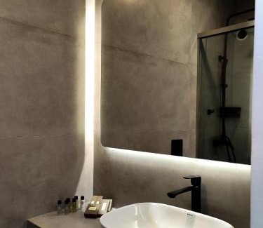 Plintri Hotel | Ionic Suites