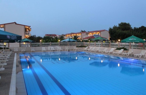 Arcoudi Apartment | Ionion Beach Apartment Hotel