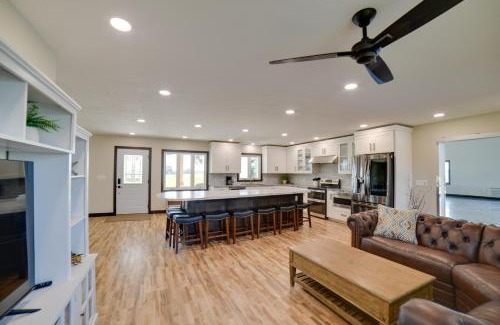 Renner House | Iowa Family Home with Valley Views and Rooftop Deck