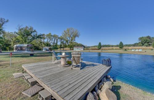Austinville Apartment | Iowa Tiny Cabin Near Pine Lake State Park