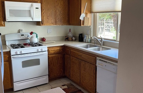 Indio Condo | IPCC - Indio - fully furnished 3 bdrm 2 bath condo, 30 day plus rental required
