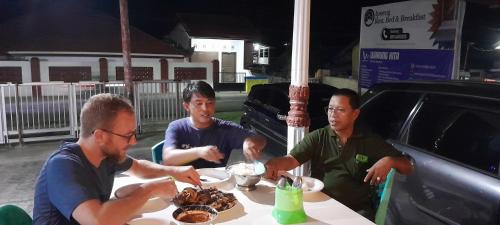 Sulawesi Bed & Breakfast | Ipoeng Rest Bed & Breakfast