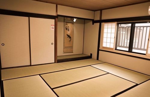 Uzumasa House | 【Ippyo Sanbo Ichigo-sanbo】