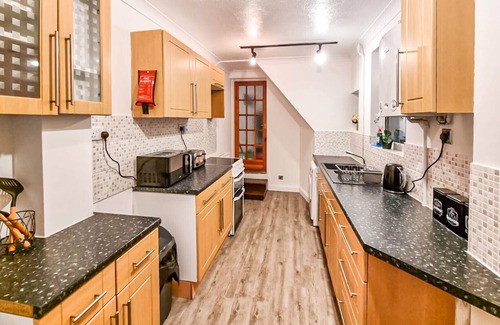 Ipswich House | * Ipswich Suffolk Contractor Holiday Short Stay *