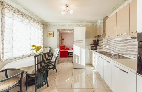 Cerklje ob Krki Apartment | Irena Riverside Escape Near Olimje