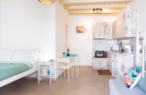 Tourlos Apartment | Irene's Studio