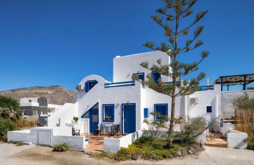 Perivolos Apartment | Irene's Sunshine Studio